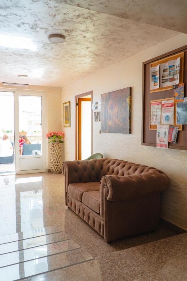 בודווה Apartmani "B-Elite" מראה חיצוני תמונה