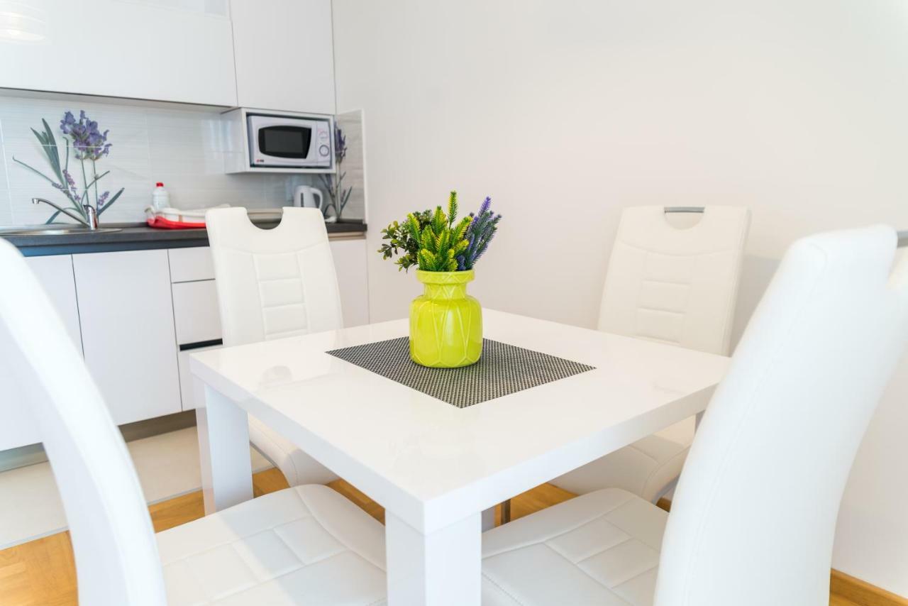 בודווה Apartmani "B-Elite" מראה חיצוני תמונה